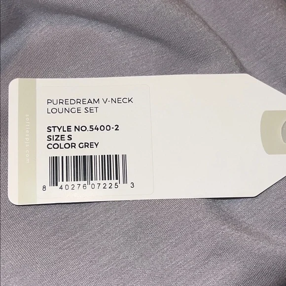 SOFTiES PureDream Short Raglan Sleeve V-Neck Lounge Set in GREY - NWT